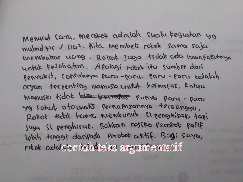 contoh teks argumentatif